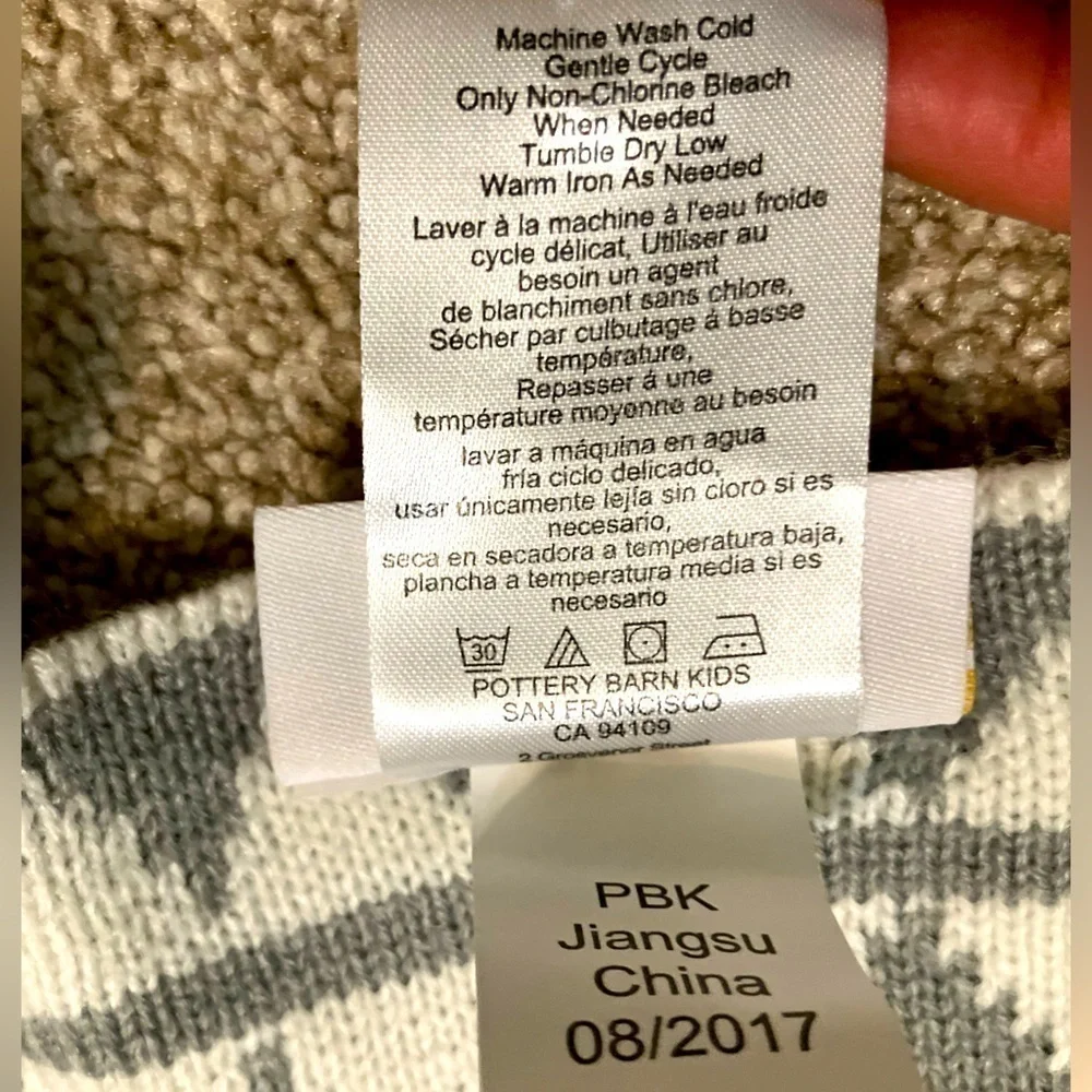 Pottery Barn KIDS‎ Emily Meritt Pom Pom Knit Baby Blanket 30